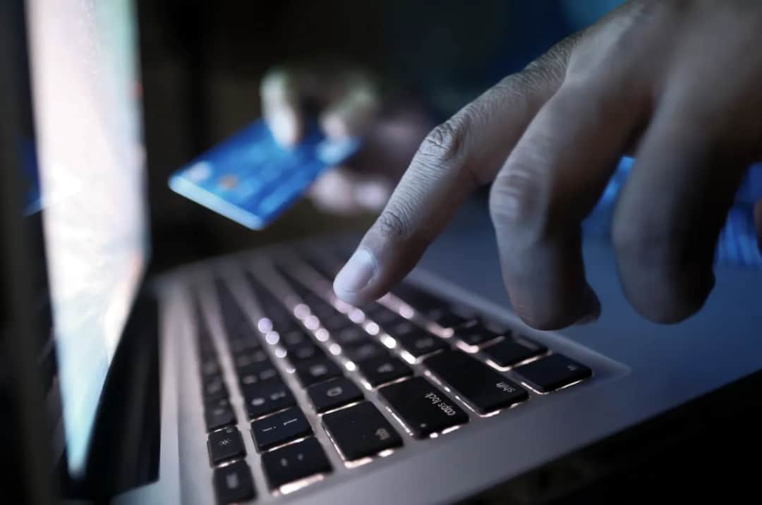 Czy pieniądz elektroniczny jest naprawdę bezpieczny?