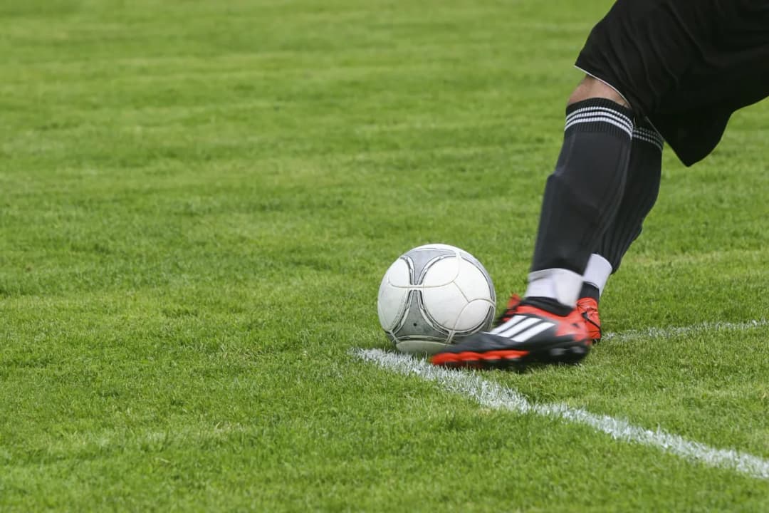 Jak zakup FC Coins przyspiesza rozwój drużyny w FC25?